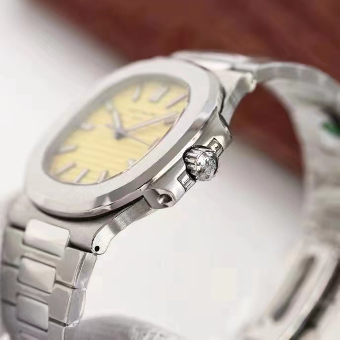 파텍필립 노틸러스 5711/1A-018 레몬